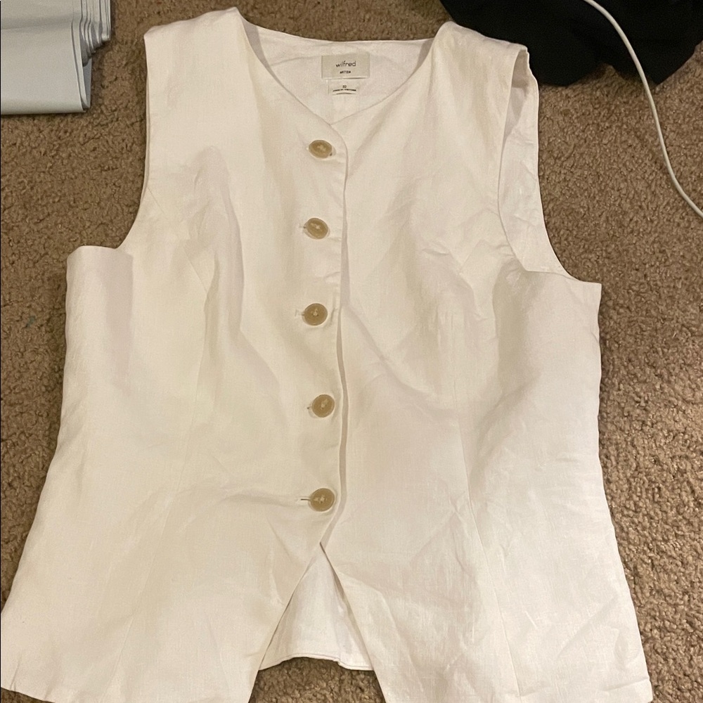 Aritzia Wilfred Linen Button-Up Vest